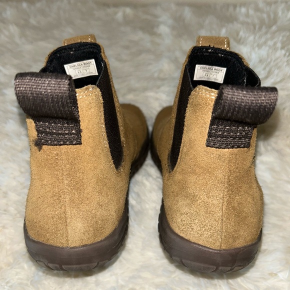 Tan Chukka Boots with Suede Finish and Rounded Toe - Picture 8 of 8